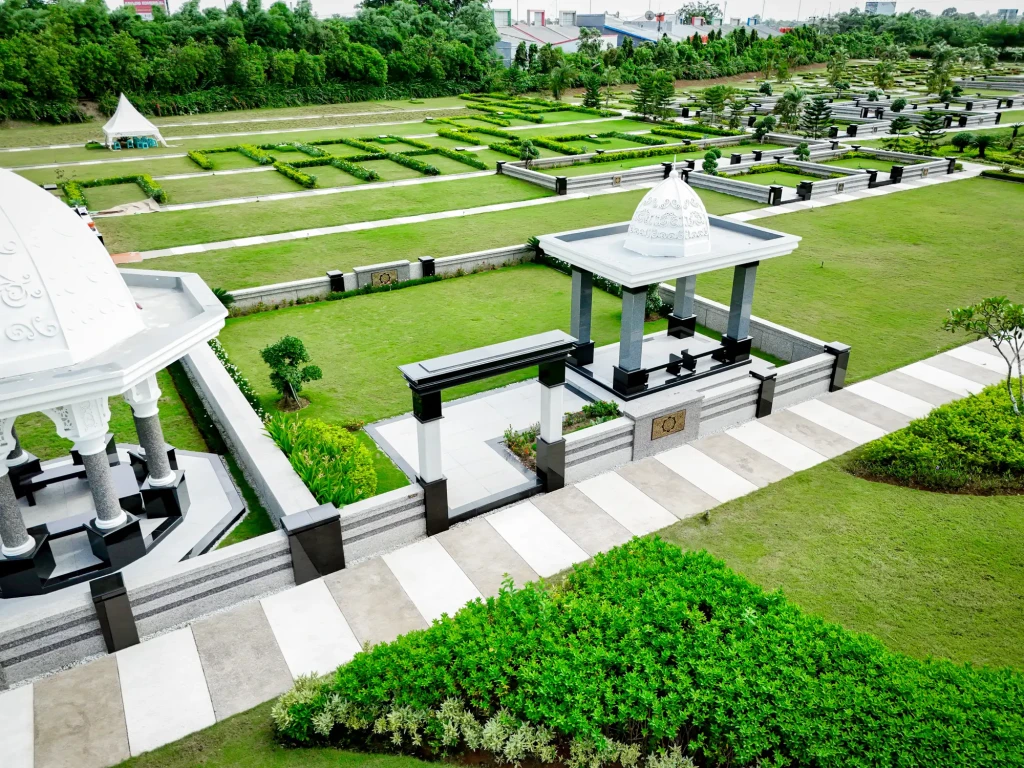 Kavling Makam Keluarga Muslim Royal Family D