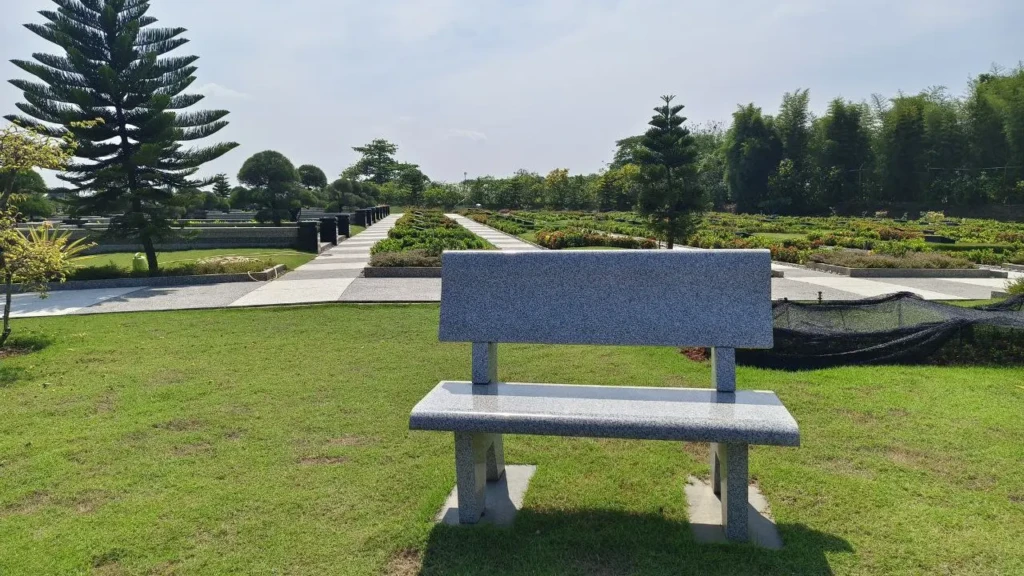 Sendirian di Apartemen