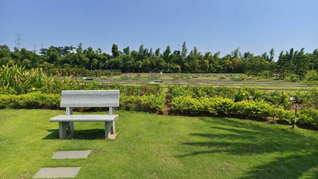Al Azhar Memorial Garden