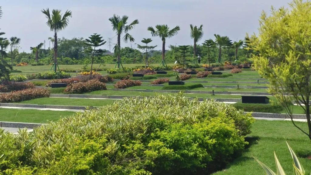 Al Azhar Memorial Garden