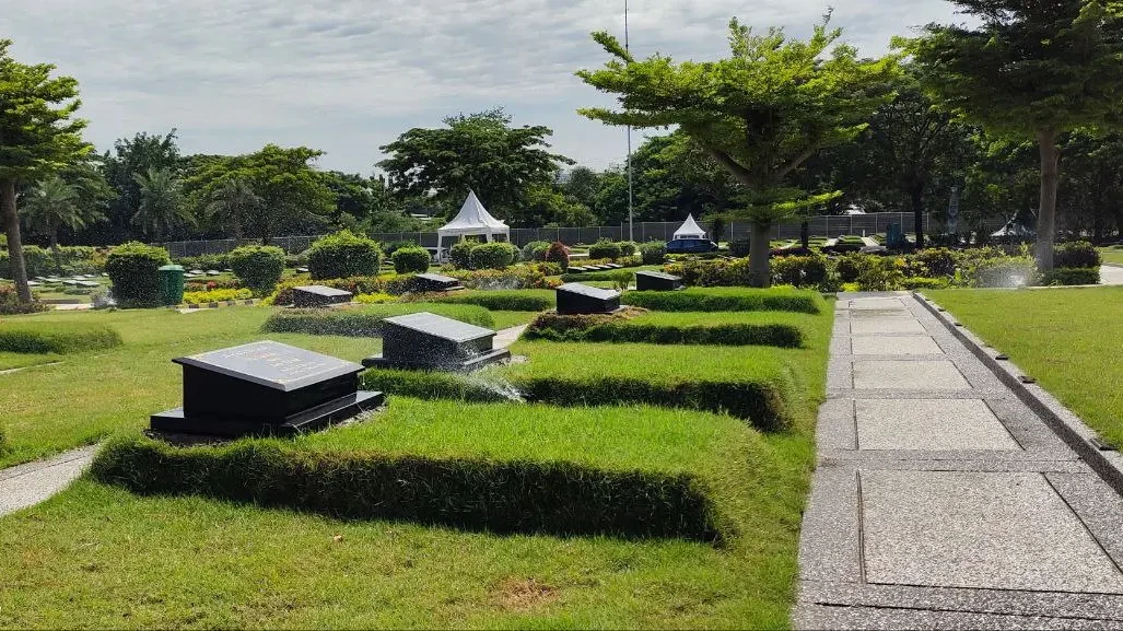 Adab dan Hukum Menyiapkan Lahan Makam dalam Islam