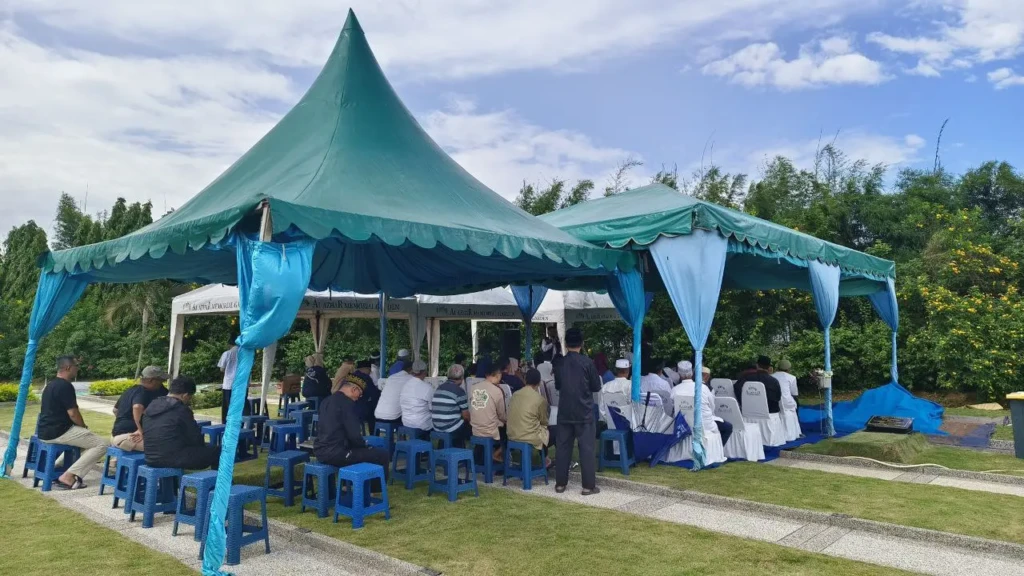 Ketika Air Menggenang di Liang Lahat, dan Allah Menunjukkan Tempat Kembali yang Lebih Tenang