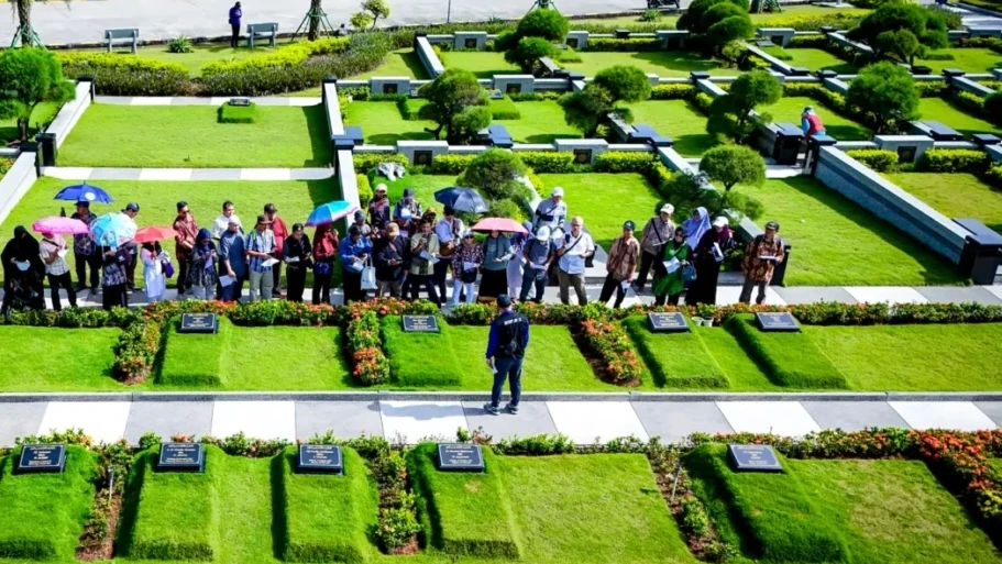 Dari Puncak Kenyamanan