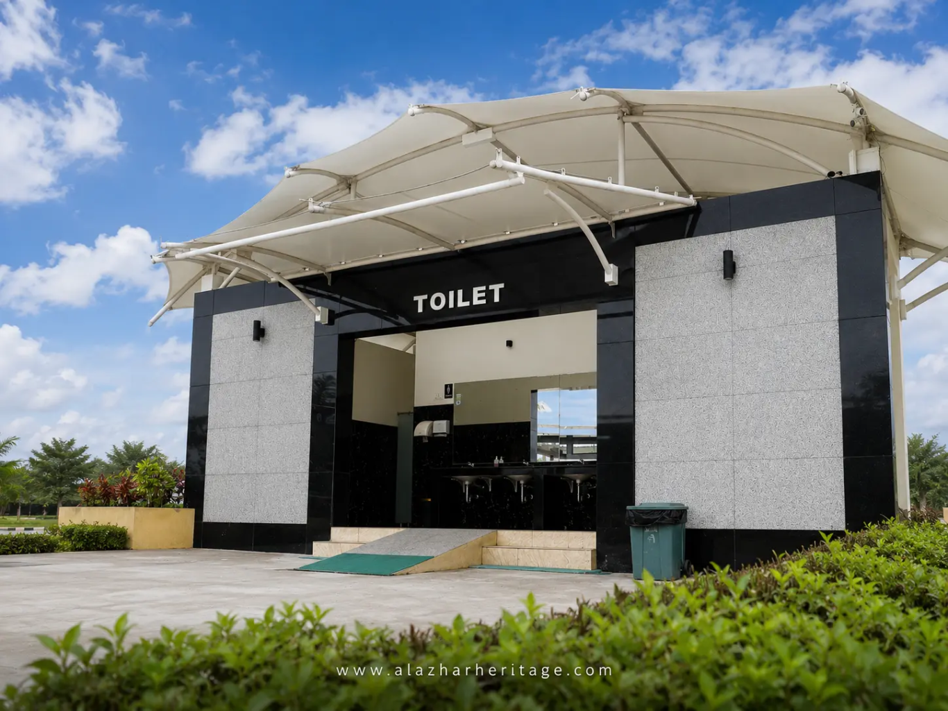 Toilet untuk Pengunjung