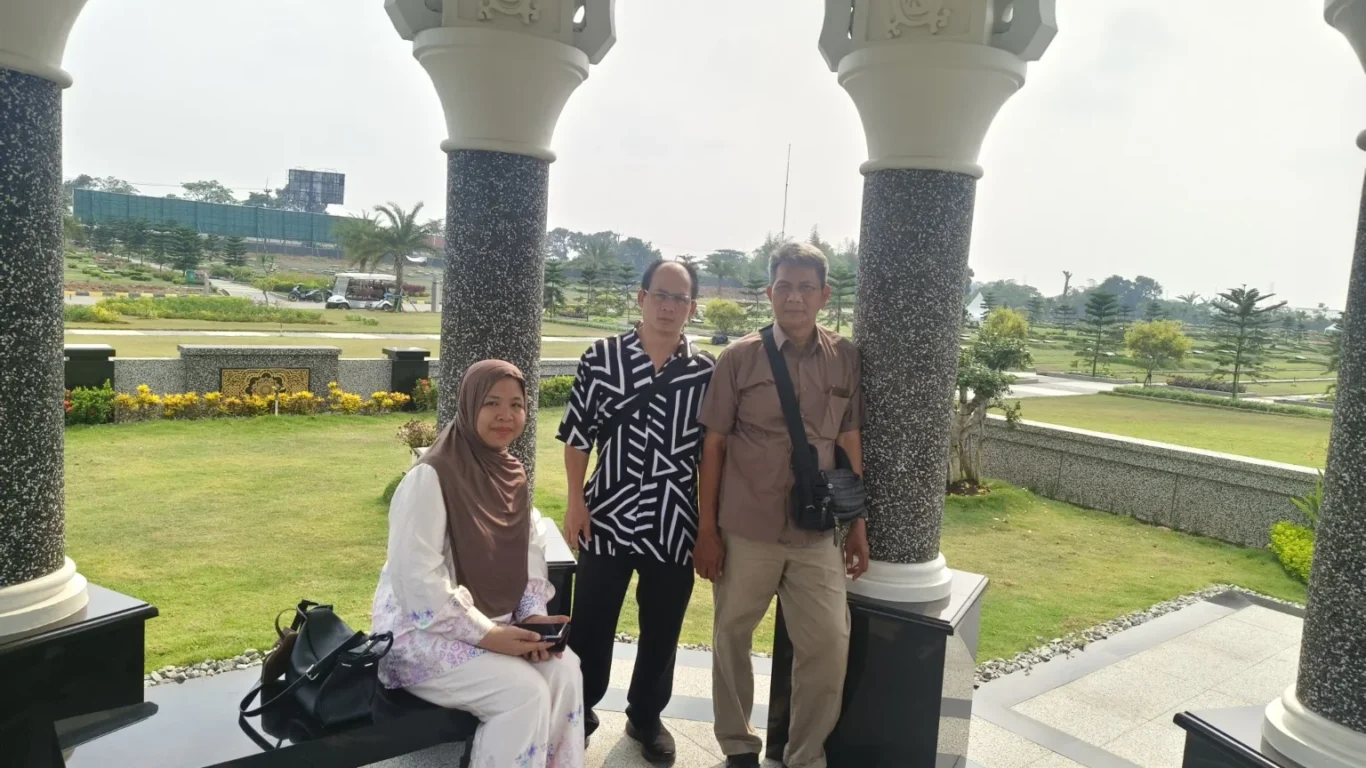 Survei Royal Family Zona Idilwiis Al Azhar Memorial Garden