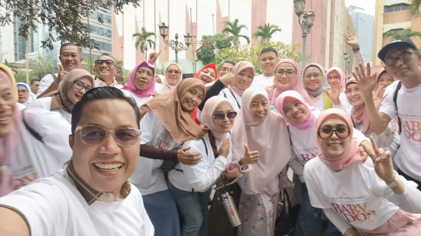 Suasana nonton bareng Baby Udon bersama Al Azhar Memorial Garden
