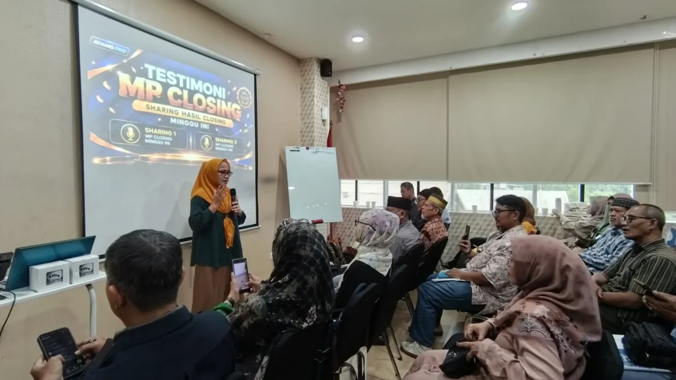 Ibu Susi sharing testimoni closing pada FGD Memorial Partner