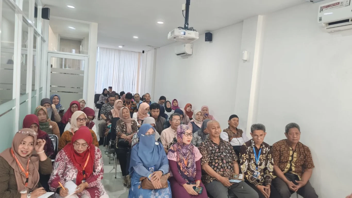 Peserta mengikuti materi FGD gabungan Team Royal Medina pada 7 Oktober 2026